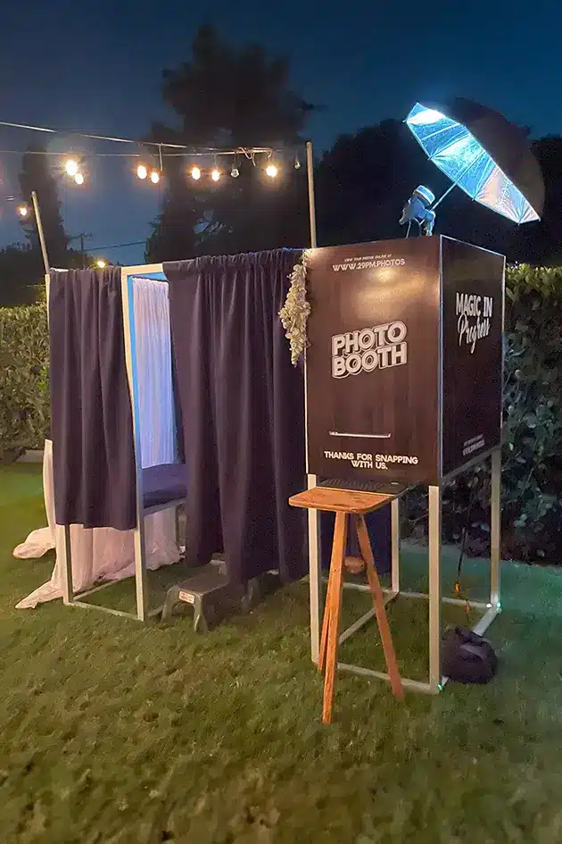 home sit down booth 01