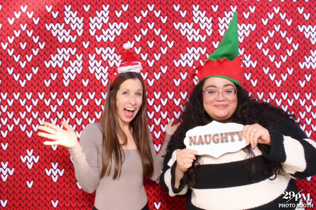 Make Your Corporate Holiday Party Unforgettable with These Fun Photo Booth Ideas 4 20231205 124752 286 IMG 0094 20231205 124749 3600 1